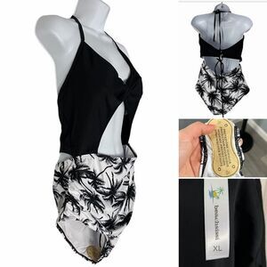 Beachsissi One-piece Swimsuit size XL